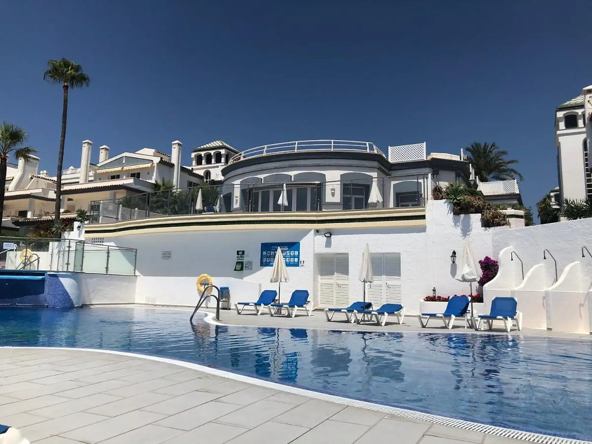 Dominion Beach House Estepona Semesterbostad