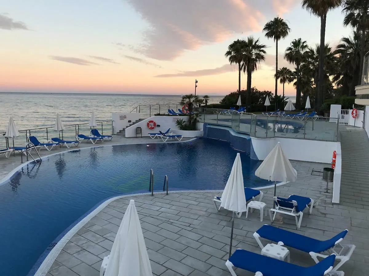 Dominion Beach House エステポナ